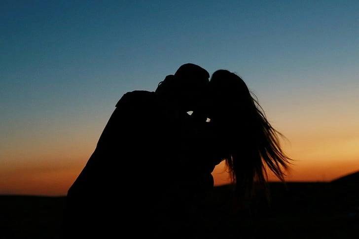 Turning stone resort casino - romantic couple